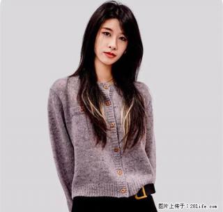 温碧霞代言IRENENA服装品牌雪花纹羊毛开衫长袖外套针织衫 - 苏州28生活网 su.28life.net