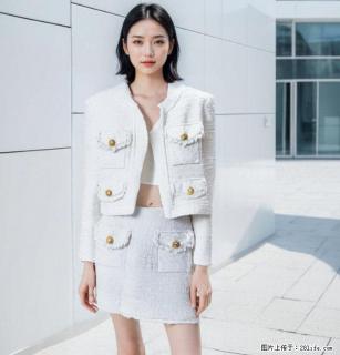 温碧霞自创IRENENA服装名媛风法式上衣 - 苏州28生活网 su.28life.net