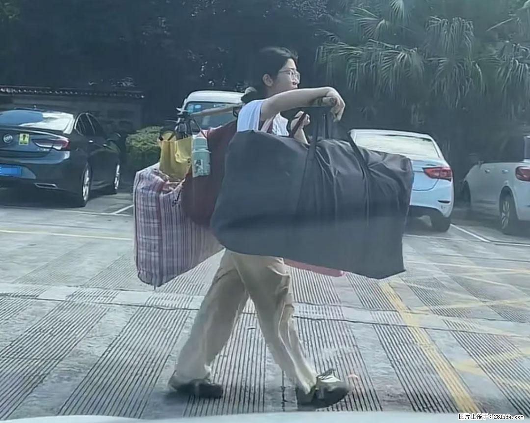 全网追的“扁担女孩”，找了一份暑假工，时薪12元 - 苏州生活资讯 - 苏州28生活网 su.28life.net