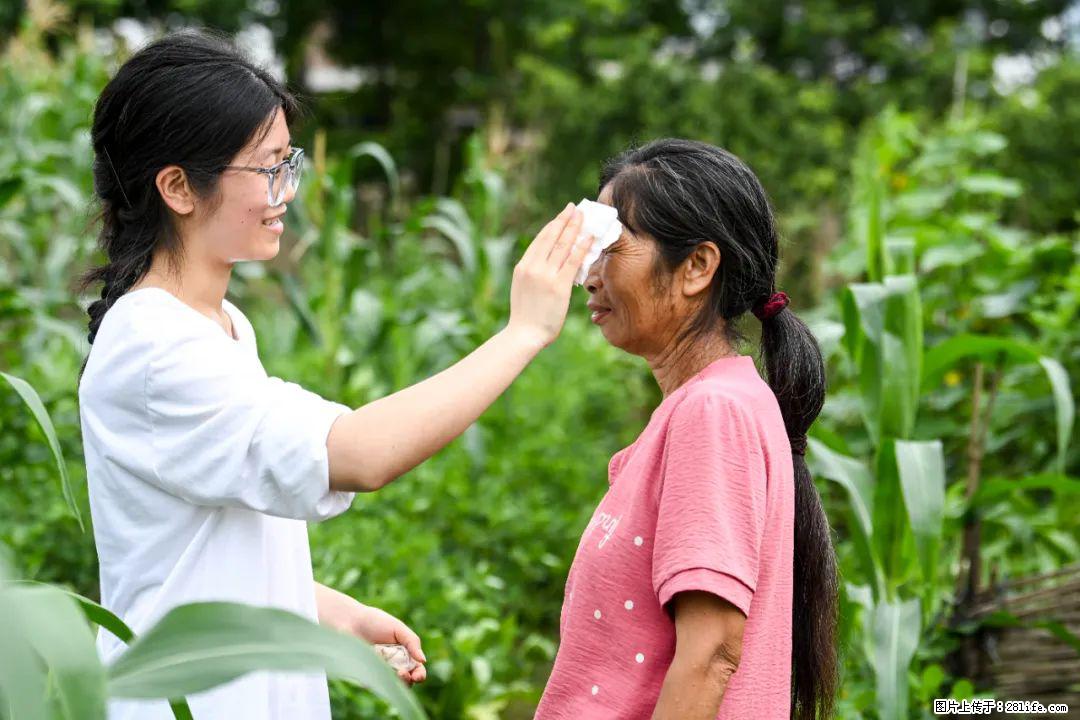 全网追的“扁担女孩”，找了一份暑假工，时薪12元 - 苏州生活资讯 - 苏州28生活网 su.28life.net